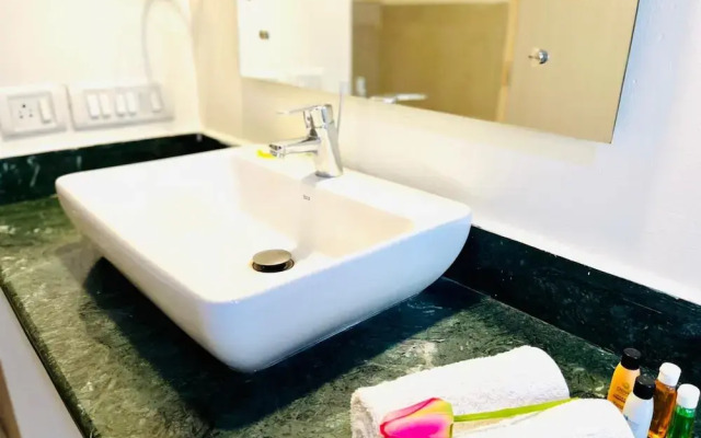 Olive Service Apartment Cyber Park