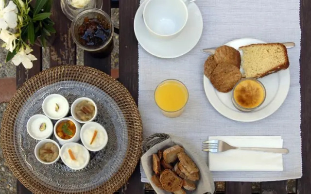 Gîtes & Maison dHôtes La Maison Vieille