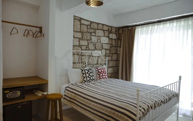 Piraye Alaçatı