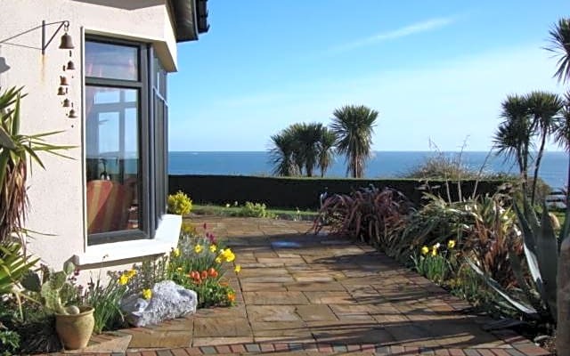 Clifford House B & B