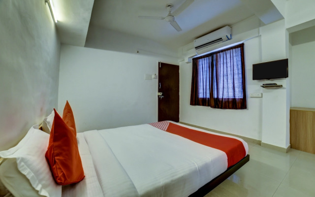 OYO Flagship 15538 Dange Chowk