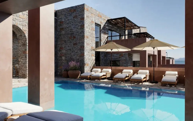 Volta Seaside Hotel