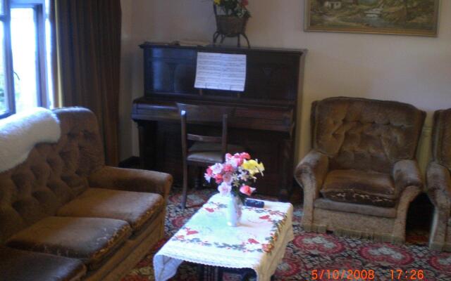 Palm Grove House