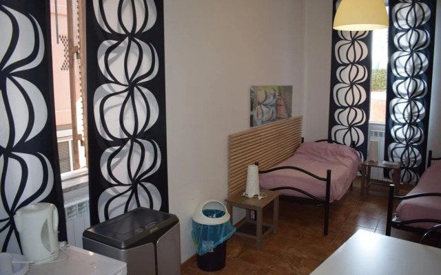 Mia Lodge B&B Hostel