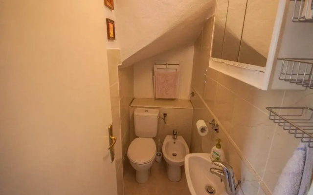 Apartments Amalia - Two Bedroom Apartment With Terrace