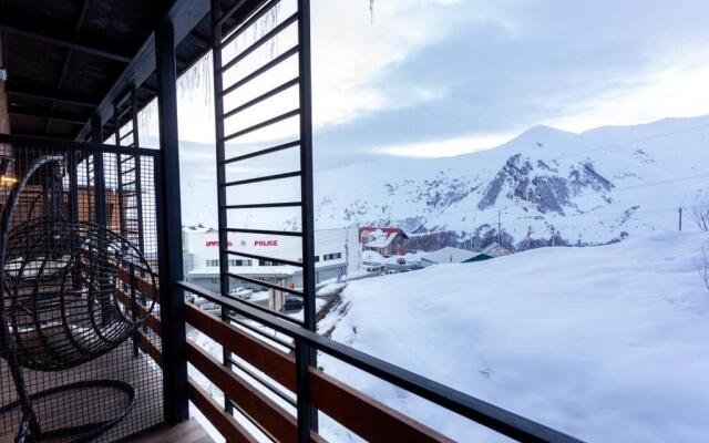 Stylish Studio Apartment with balcony In Marshall Gudauri Project