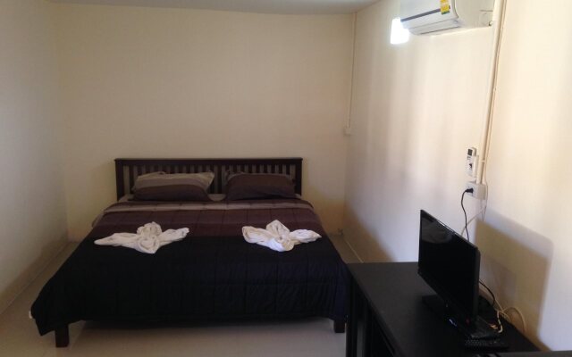 3 Bees Resort