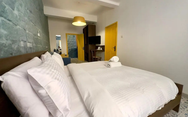 MyTravel House