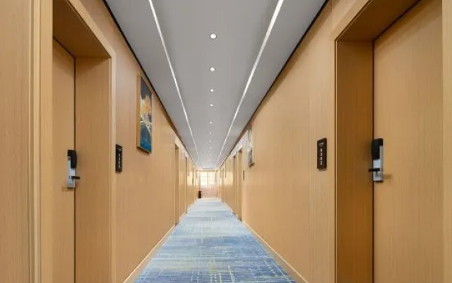 One Thousand and One Nights Hotel (Yichun Drum Tower Pedestrian Street)