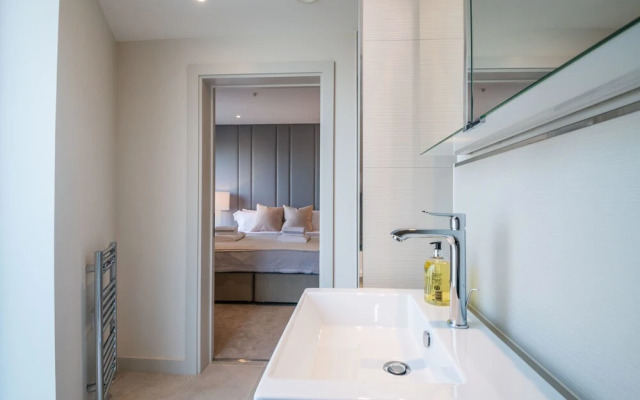 Luxurious Victoria Home by the Apollo Theatre