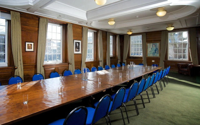 Goodenough College