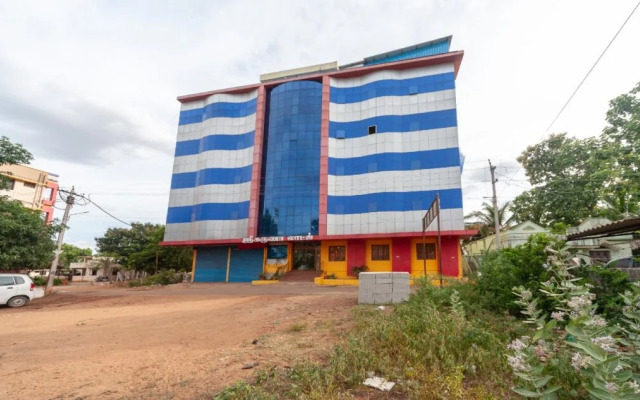 Sri Karuna Residency By OYO Rooms