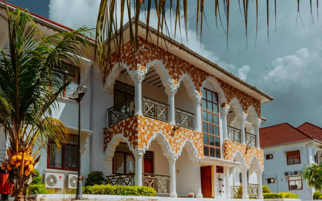 Sunny Palms Beach Bungalows