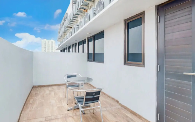 Townhouse Oak Gunung Sahari Near Ancol