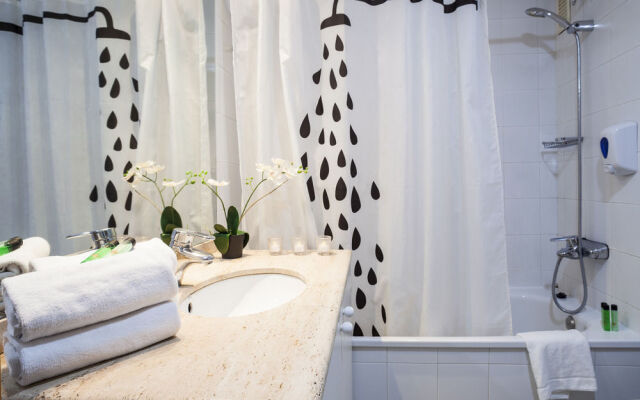 SSG Sagrera Deluxe Apartments