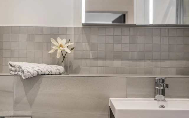 Celador Apartments - Wellington House