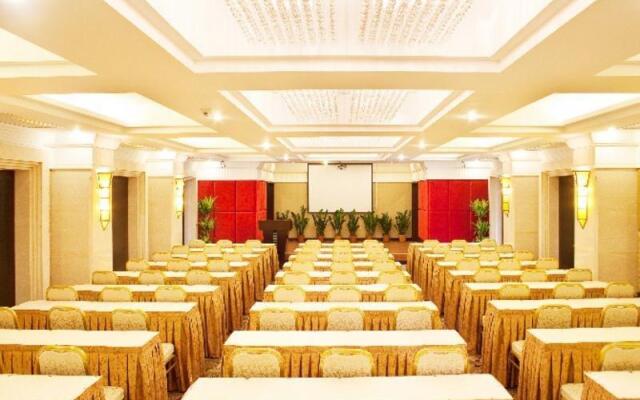 China Dragon Golf Hotel