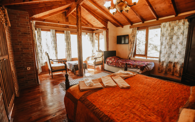 Kayserkaya Cottages & Camping