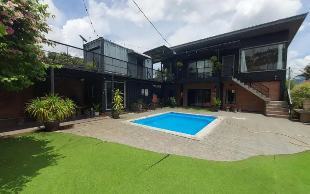 Safar House & Cabin (Muslim)