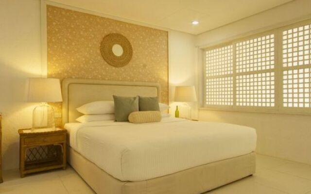 Sta. Monica Beach Club