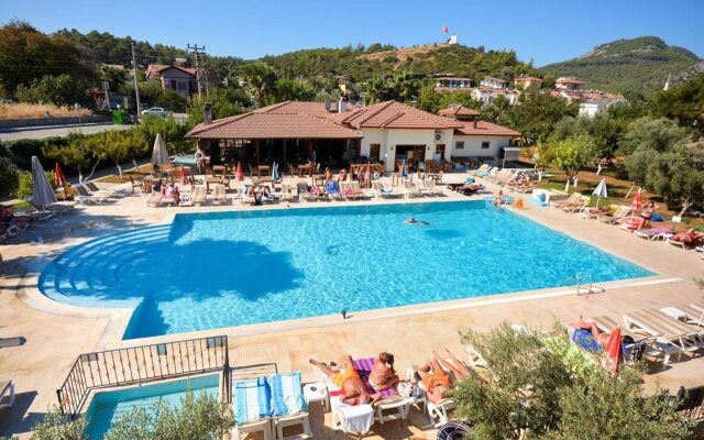 Saray Hotel
