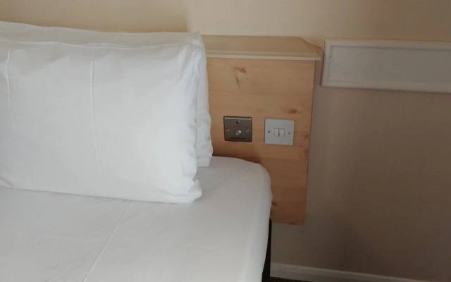 Ramada Tamworth