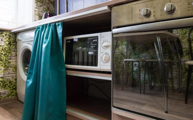 Дубки на Милиционном переулке