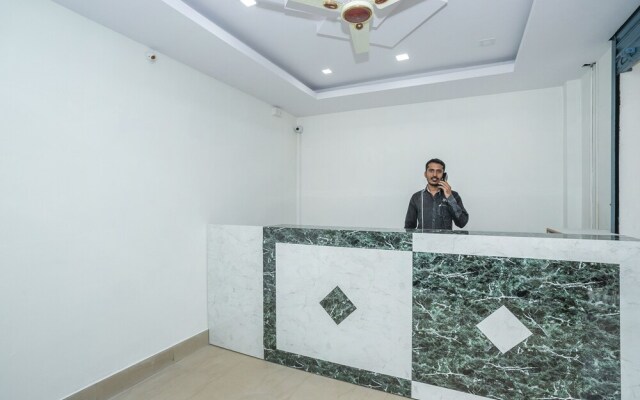 Oyo 30686 G K Residency