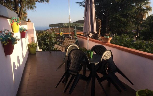 Apartment With one Bedroom in Pedara, With Wonderful sea View and Furn