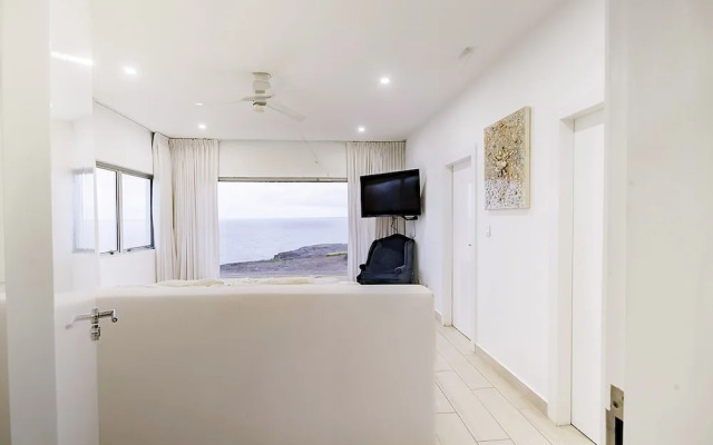 Lilypad Luxurious Cliffside Villa With Stunning Sea Views