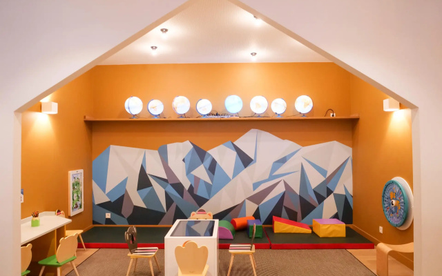 Plan B Hotel - Living Chamonix
