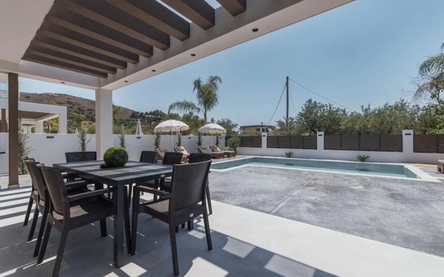 Villa Infinity Theo With 4 Bedrooms and 4 Bathrooms