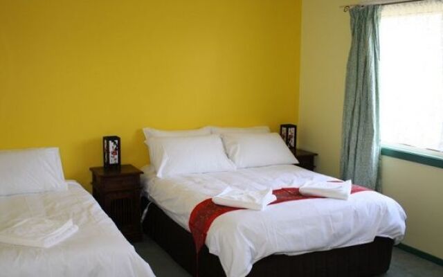 The Hideaway Retreat