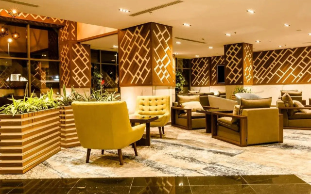 White Diamond Hotel Sari