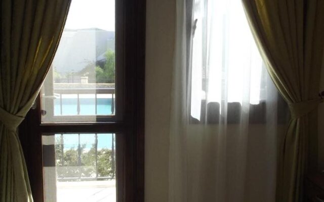 Asiyan Hotel