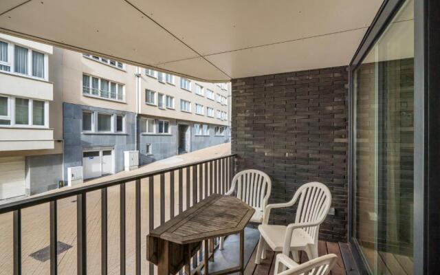 Fully new app w 2 terraces at a superb location!
