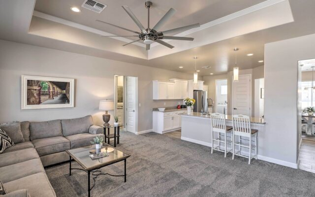 Idyllic Kingman Retreat With Yard - Near Hiking