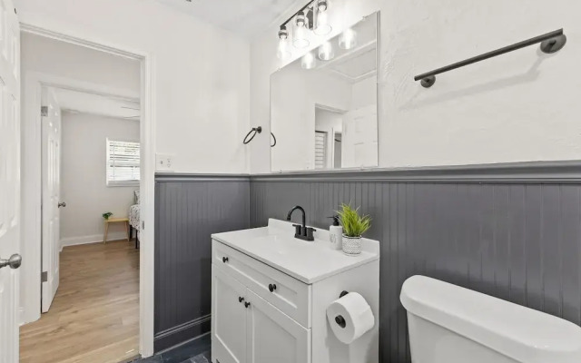 Sunny Palmetto Oasis: 4br Home With Private Pool 4 Bedroom Home by RedAwning