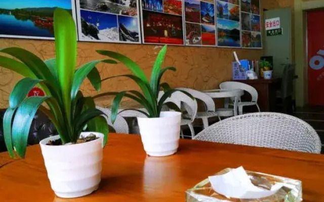Domi Hotel