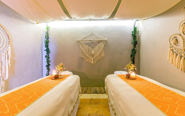 Caribbean Paradise Hotel & Spa - 5th Avenue