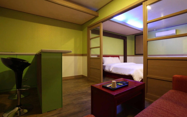 KS Hotel