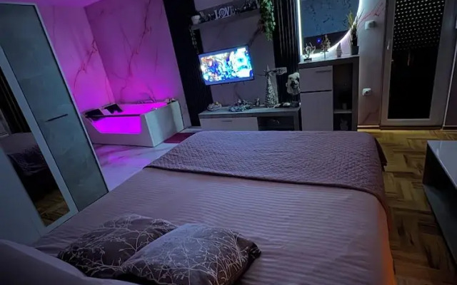 SpaNISH 3 apartment