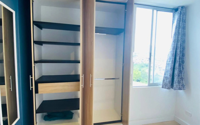 Colibri's Penthouse With Wild Hummingbirds & Views