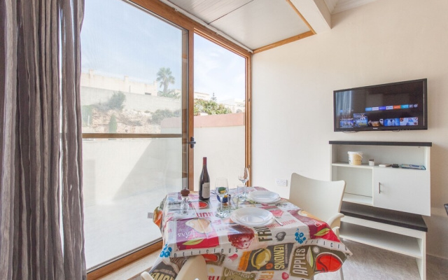 Pool and Sea, Penthouse Merill Apart 7