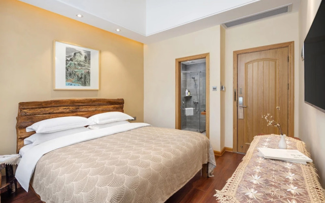 Guilin Village Creek Inn