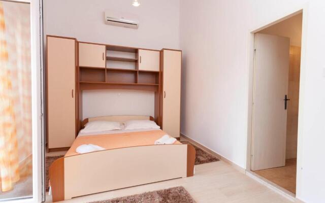 Apartment Ana