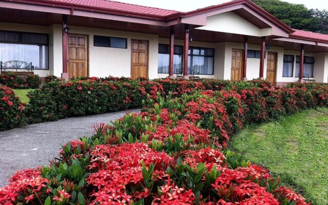 Termales del Bosque & Hot Springs