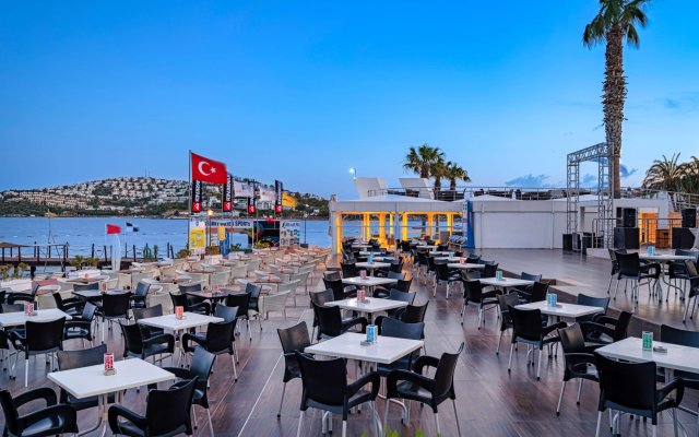 Отель Grand Park Bodrum