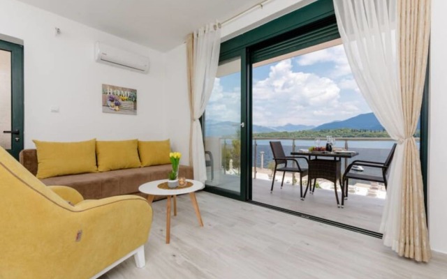 Apartments Mia Krasici
