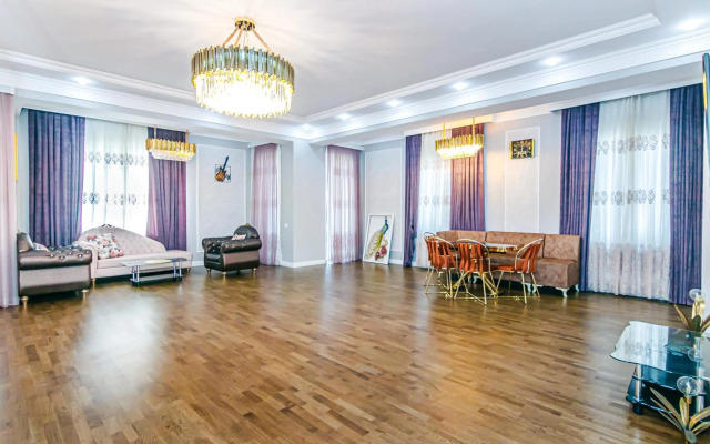 Buta Place VIP House 904